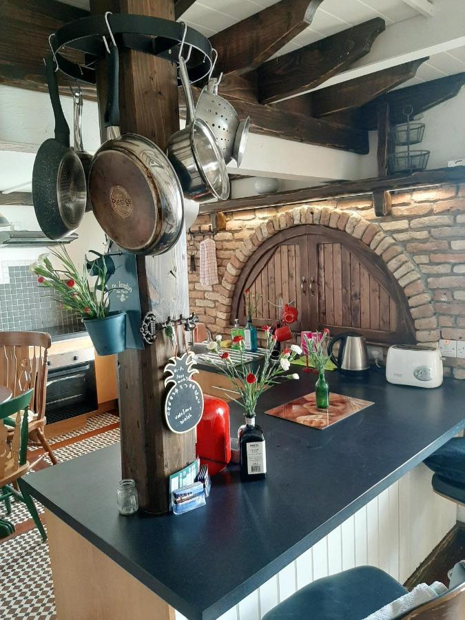 Cosy In With Balcony 32 M² View Galway