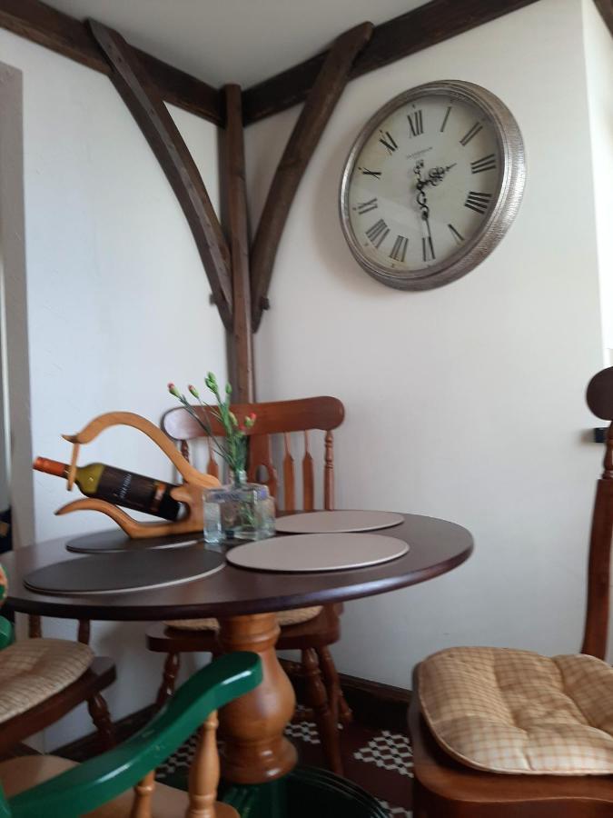 Cosy In With Balcony 32 M² View * Galway