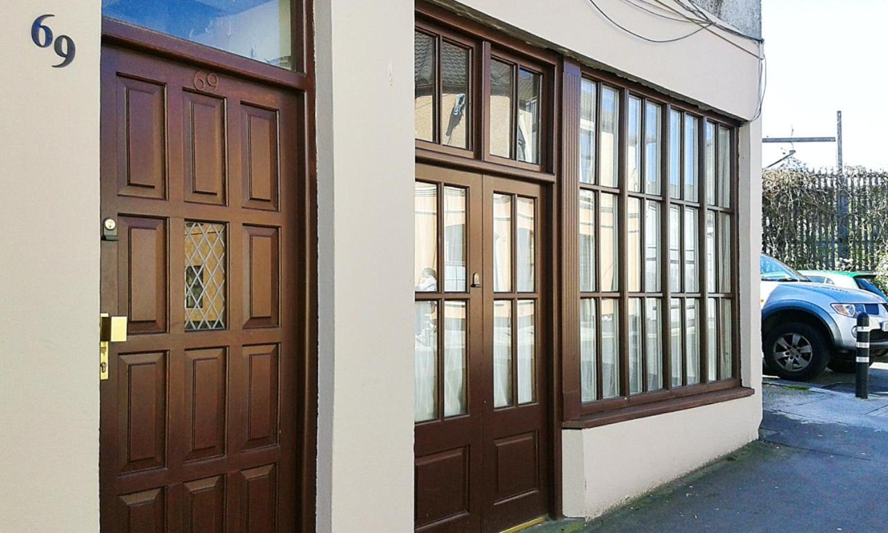 Cosy In With Balcony 32 M² View Galway