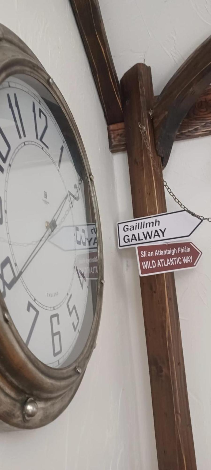 Cosy In With Balcony 32 M² View * Galway